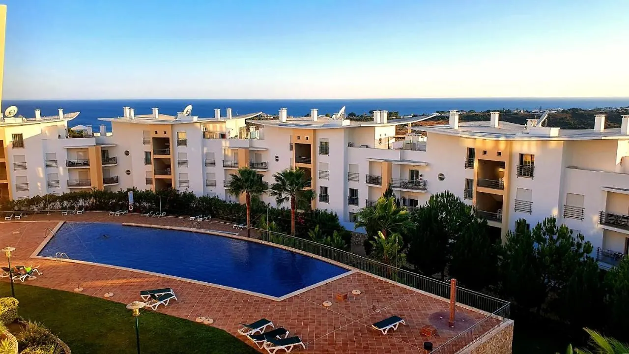 Sunny Apartment With Sea View In Albufeira